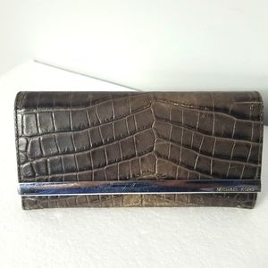MICHAEL KORS CROC EMBOSSED FRONT FLAP WALLET GRAY